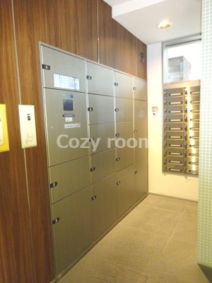 【設備】 | パークフラッツ江坂 | 宅配ボックス付きなので留守時も安心(^-^)