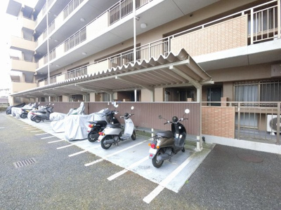 【その他共用部分】 | プランヴェール東戸塚 | バイク置場です。