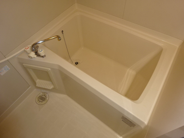 コーポアリメントの浴室