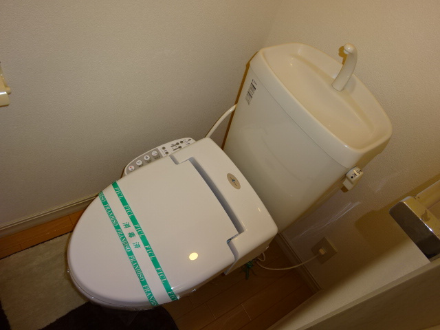 コーポアリメントのトイレ|ウォシュレット