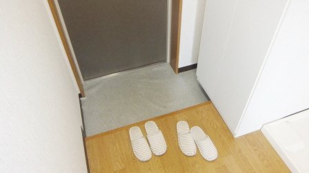 サンイング西船の玄関|玄関横に洗濯機置き場もあります