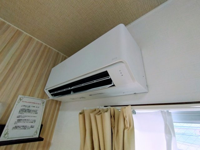 ロイヤルコーポ北中島の設備