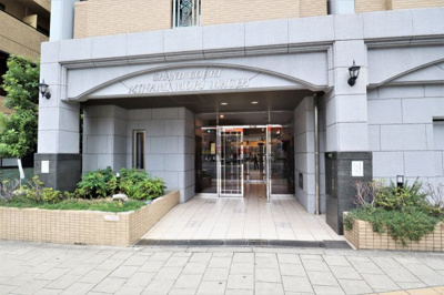 【エントランス】 | グラン・コート南森町 | 天神橋筋に面し、天神橋筋商店街や大阪天満宮スグ♪お買物も便利です