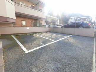 【駐車場】 | 平置き駐車場です。