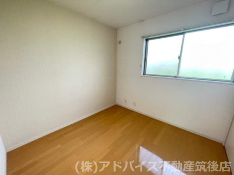 八女郡広川町大字一條のアパートの洋室