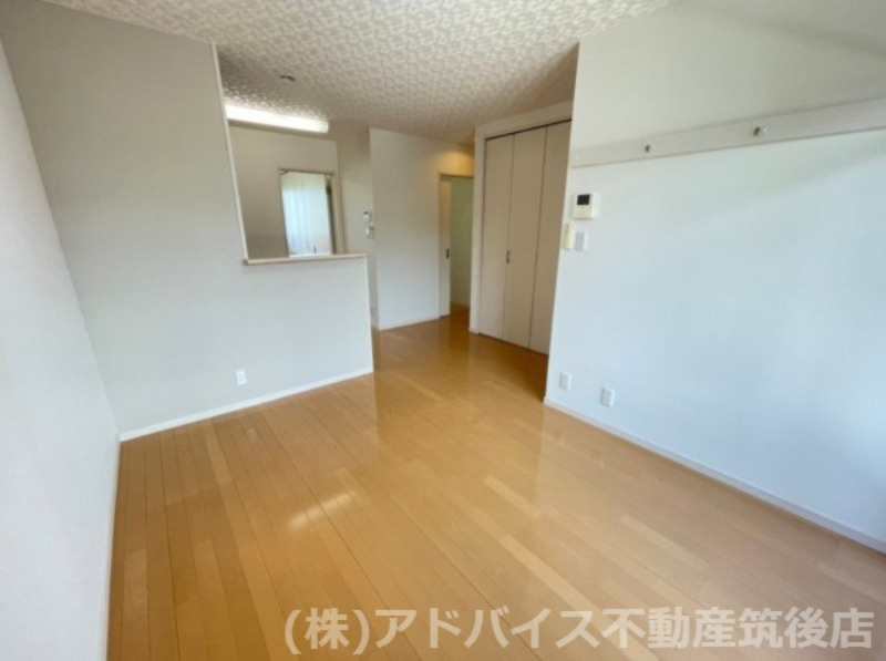 八女郡広川町大字一條のアパートの居間・リビング