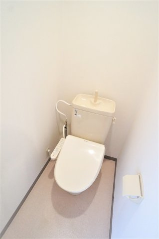 サンライズ津田沼Ⅱのトイレ|落ち着いた色調のトイレです
