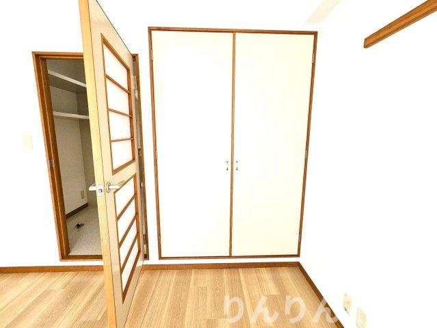 【居間・リビング】 | ピュアなかむら | こちらの居間で趣味の時間をお楽しみください