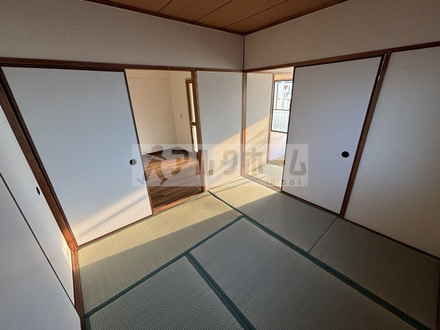 コーポ西村の和室