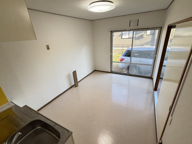 コーポあすなろの居間・リビング