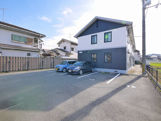 ジョイコートＢの駐車場|駐車場完備です