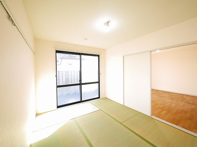 ジョイコートＢの和室|柔らかい畳が心地よい和室