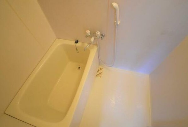 第2コスモコーポの浴室|※別号室参考写真です