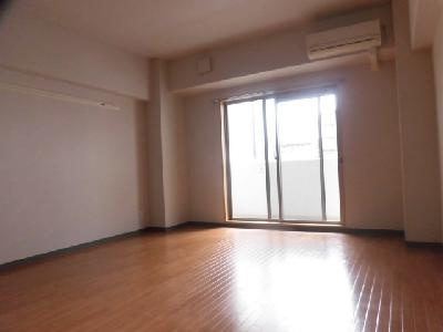 With京Seasons（ウィズ京シーズンズ）の居間・リビング|洋室