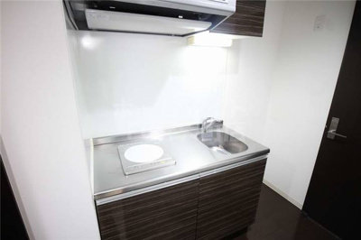 【キッチン】 | プロスペース弁天 | コンパクトなキッチンで掃除もラクラク