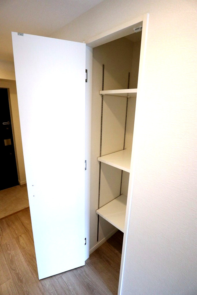 サヴォイラルカンジュ　12階の収納|サヴォイラルカンジュ　小物を収納するのに便利です