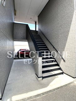 【エントランス】 | 建物の内部です