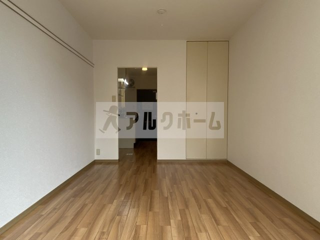 KA　ULUMI（カウルミ）の居間・リビング