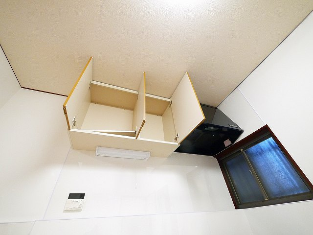 神殿町テラスハウスのキッチン|キッチンでお料理をお楽しみください