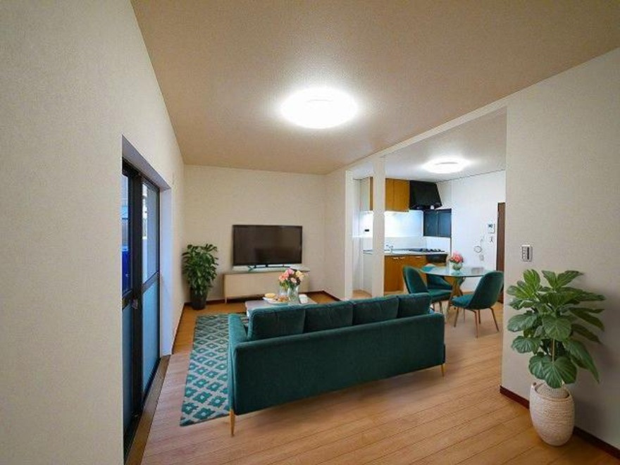 神殿町テラスハウスの居間・リビング|CGで家具等を配置したもので家具等は含まれません