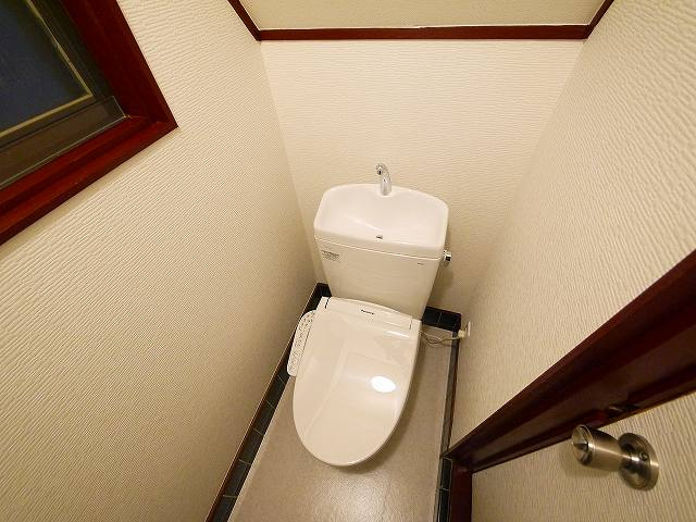 神殿町テラスハウスのトイレ|トイレです