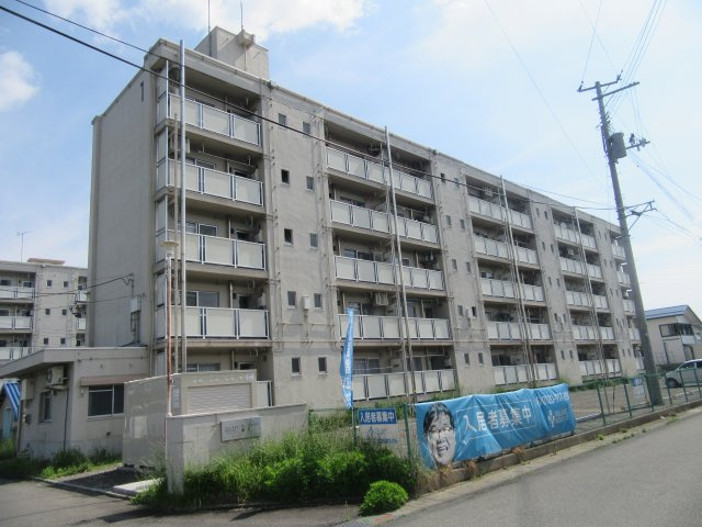 ビレッジハウス高屋2号棟の外観
