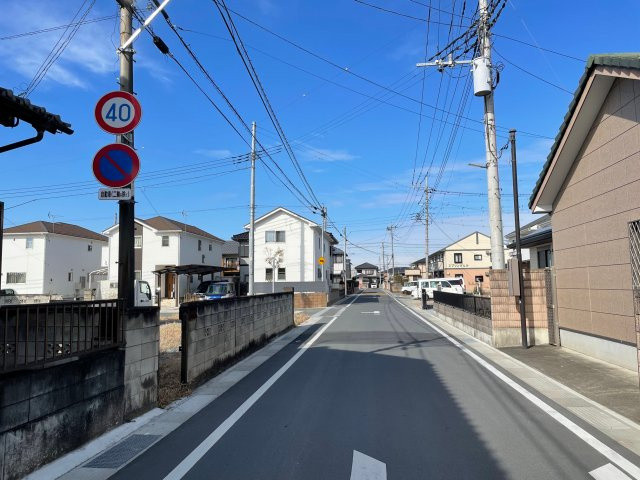 高崎市新町第23（全2棟）1号棟の前面道路含む現地写真