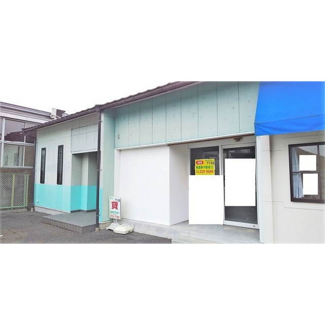 岩崎山田店舗のエントランス