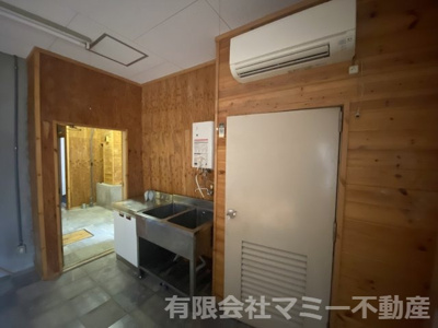 【内装】 | 中部店舗事務所Y