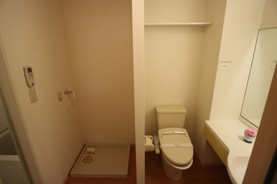 【トイレ】 | リビングタウン紀三井寺 A棟