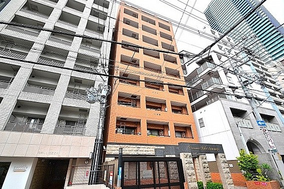 プレサンス神戸三宮の外観