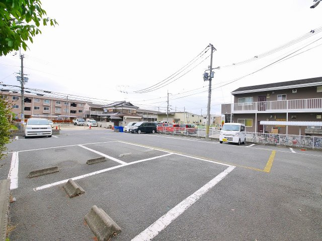 スペンドハウスの駐車場