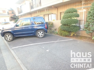 【駐車場】