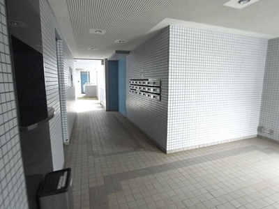 【ロビー】 | グランドゥール蕨市民公園 | エントランス