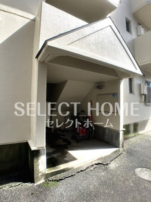 【エントランス】 | ニューシーズ宮地 | 落ち着いたエントランスです