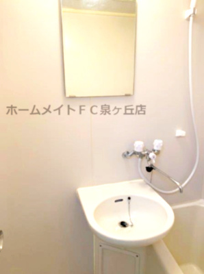 【洗面所】 | プレステージフジ狭山壱番館 | ※イメージ　反転タイプのお部屋の写真。ご参考にどうぞ。