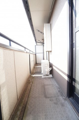 【バルコニー】 | ファミール千葉寺 | ※同物件・反転タイプの写真です。