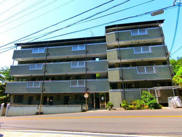アパートメント翠月の外観