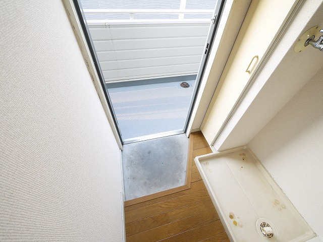 パレスナップの玄関|明るい玄関です