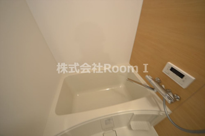 【浴室】 | エスリードコート堺筋本町(旧名称プレール・ドゥーク堺筋本町Q) | お風呂です