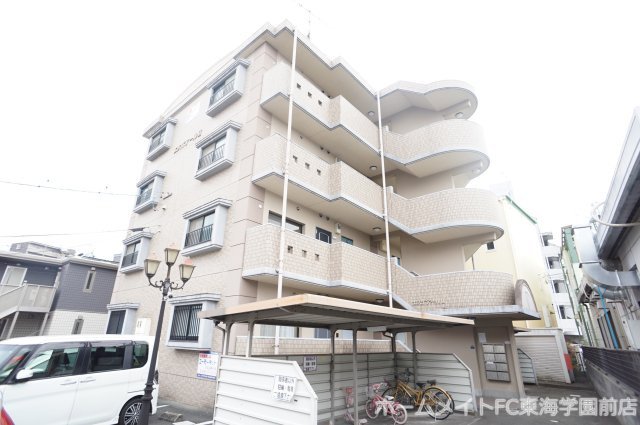 エスポアールⅡの外観