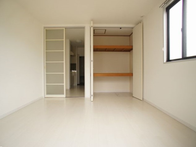 【居間・リビング】 | ラフォーレ・昴B | 日当たり良好！洋間7帖です♪