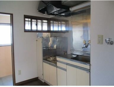 【キッチン】 | 第６大芳荘 | お好きなガスコンロを設置頂けます。