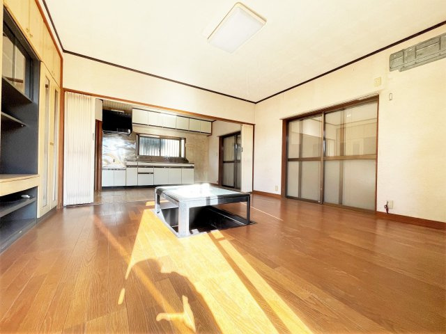 大網白里柳橋貸戸建ての居間・リビング