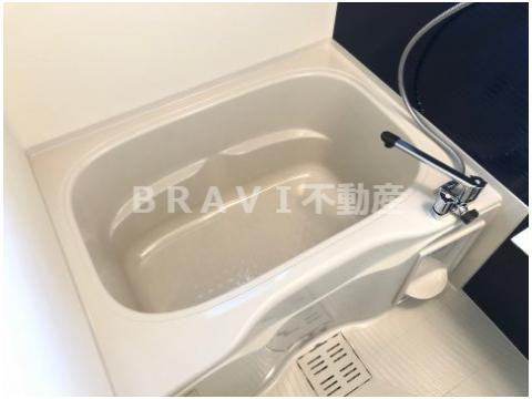 ファーストフィオーレ本町イーストⅡ　BRAVI不動産の浴室|【ファーストフィオーレ本町イーストⅡ】日々の疲れを癒すお風呂付です