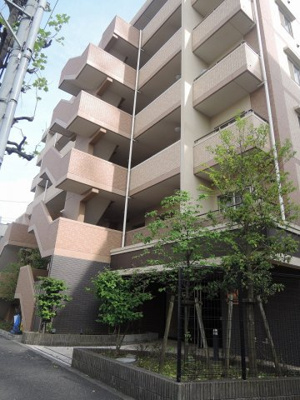 【外観】 | レクシオ綱島Ⅱ | 平成１７年１月築、管理人は日勤勤務につき管理体制良好です♪