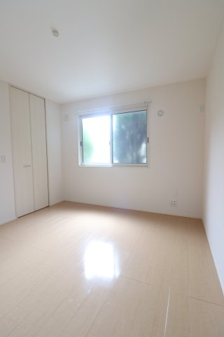 リヴィエール本町IIの洋室