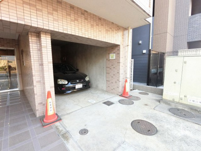 【駐車場】 | アール・ケープラザ横浜 | 平置駐車場です。