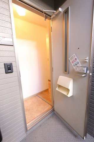 エクセル大倉山IIの玄関