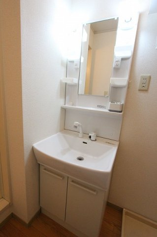 エクセル大倉山IIの洗面所